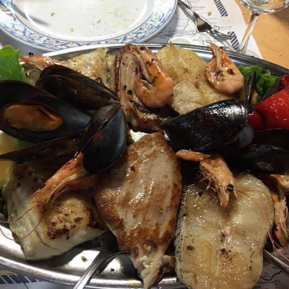 13871920_10208580011329931_596273783_n