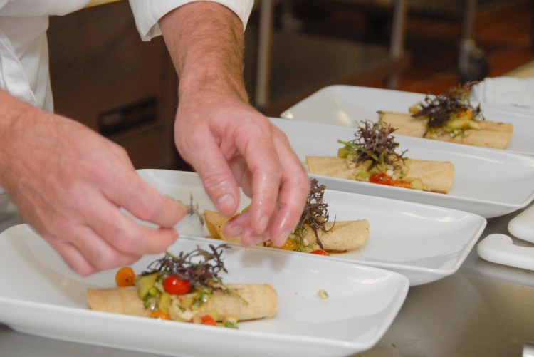 8247667627_eb09cd3ed0_b