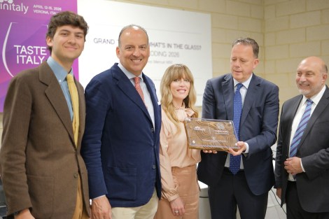 ALLE TENUTE AMBROGIO E GIOVANNI FOLONARI  IL PREMIO VINITALY TERRITORY AMBASSADOR&nbsp;2026