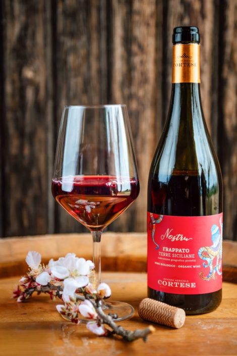 DUE VINI ROSSI PER L’ESTATE BRINDIAMO ALLA BELLA STAGIONE CON I VINI DI SANTA TRESA E&nbsp;CORTESE