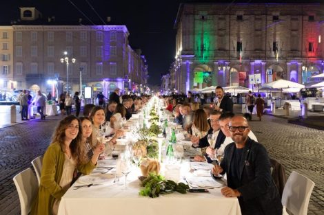 La Cena dei Mille torna a illuminare la Parma Food&nbsp;Valley
